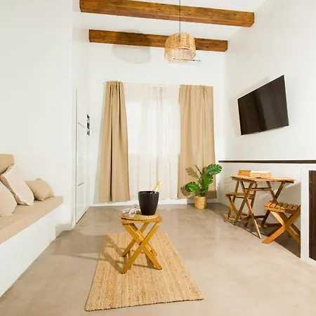 El Charco Lofts - By Az * أرّاثيفي