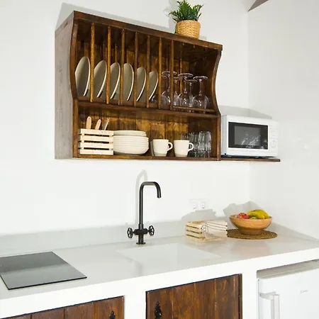 El Charco Lofts - By Az