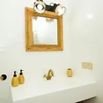 El Charco Lofts - By Az
