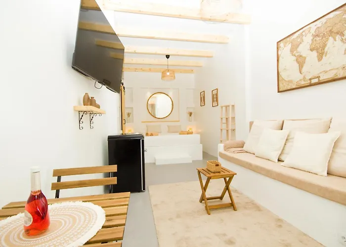 El Charco Lofts - By Az * أرّاثيفي