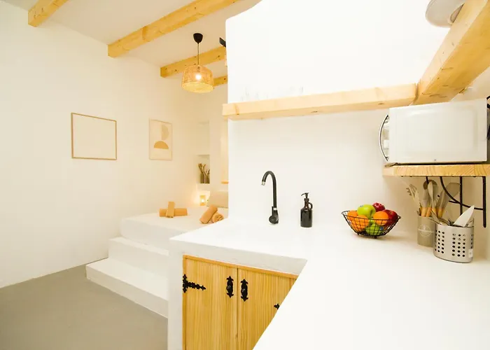 El Charco Lofts - By Az * أرّاثيفي